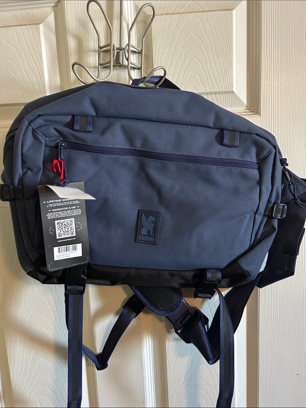 Chrome Kadet Max 15L Sling Navy